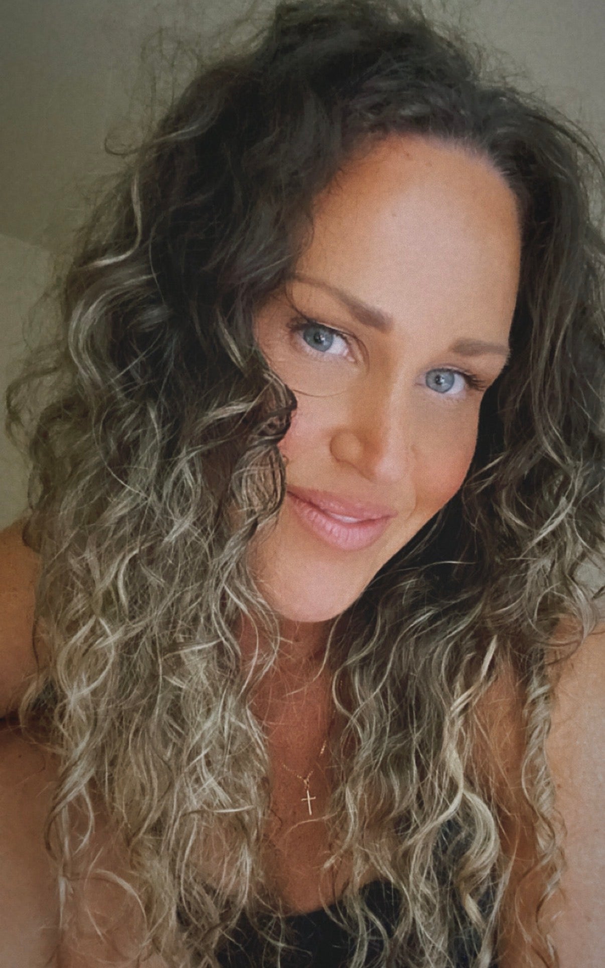 1:1 SACRED SESSIONS WITH TENILLE